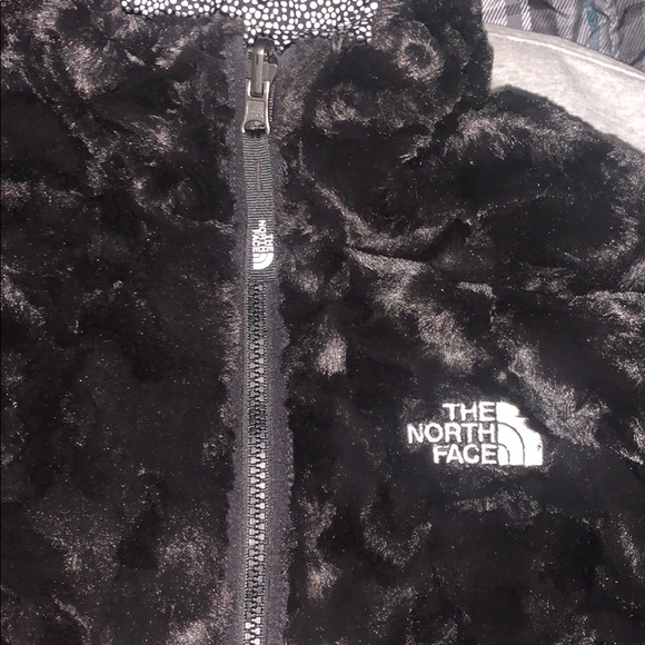 girls north face reversible jacket - Picture 4 of 4